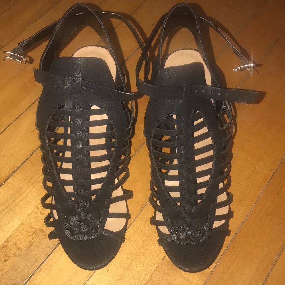 black strappy buckle heels